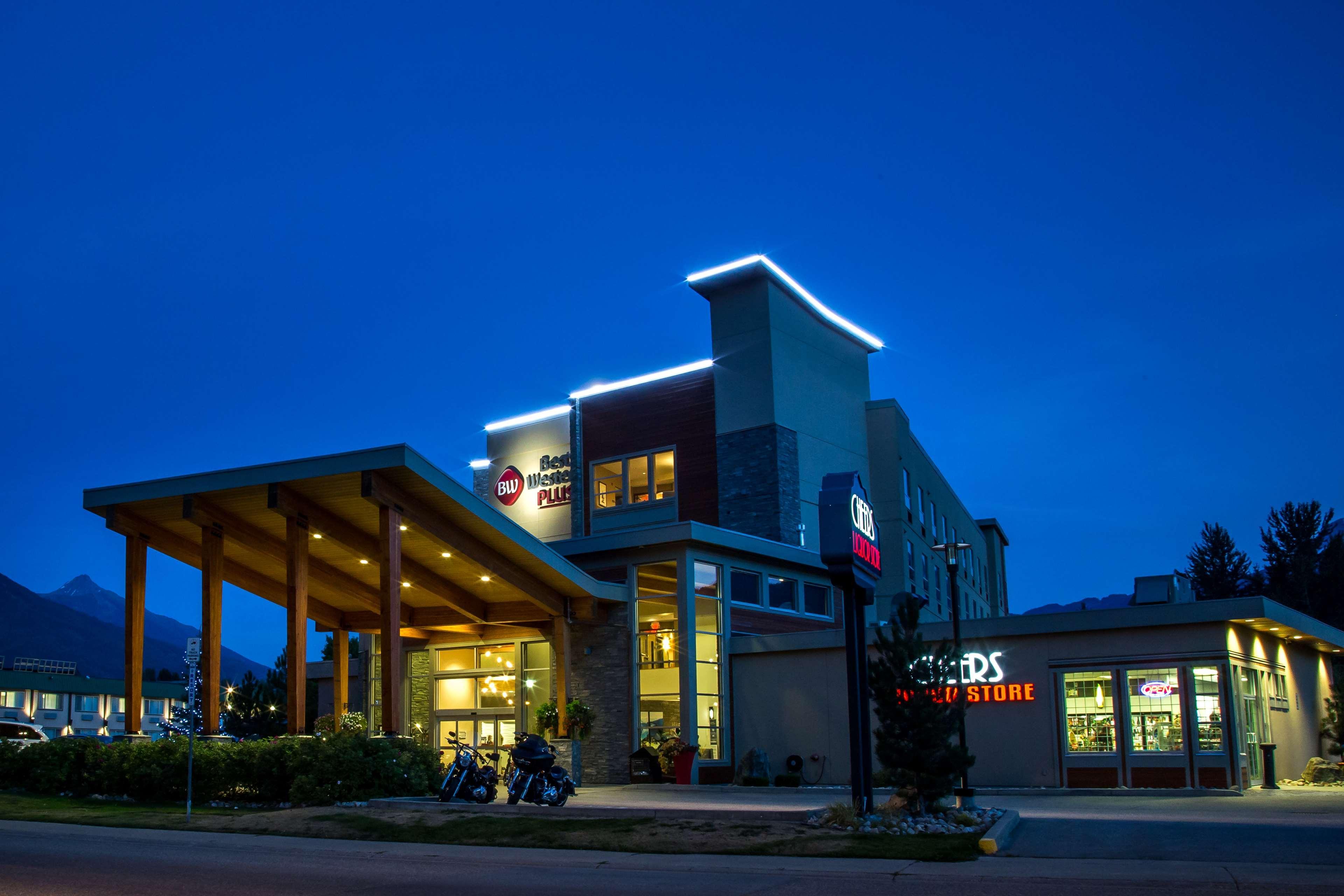 Best Western Plus Revelstoke Exterior foto